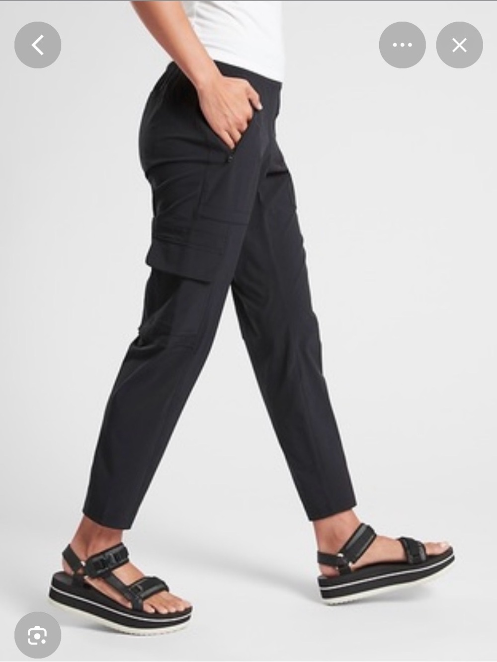 Athleta Chelsea Cargo Pants Black Size 6 Lightweight Commuter Joggers 28" EUC